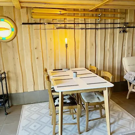 Summerhouse Only Few M From The Sea, With Sauna! Korter *