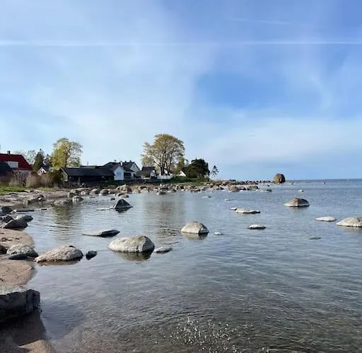 Summerhouse Only Few M From The Sea, With Sauna! Korter