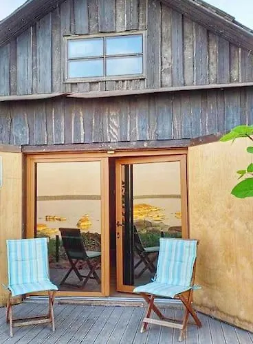 Korter Summerhouse Only Few M From The Sea, With Sauna! Kasmu